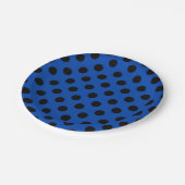 Schwarzpolka-Punkte auf königsblau Pappteller (Schrägansicht)