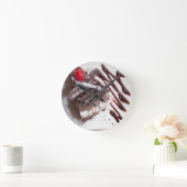 Schwarzwaldkuchen Runde Wanduhr (Zuhause)