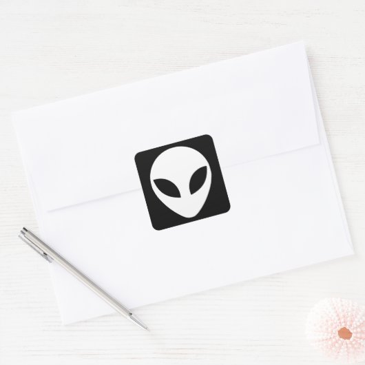 Schwarzweiß-Alien Quadratischer Aufkleber (Umschlag)