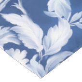 Schwarzweiß/Blau, Wiederholung der Rose Tischdecke (Schrägansicht)