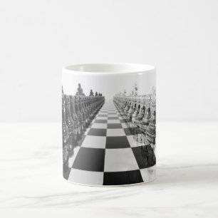 Schwarzweiss-Brett des Schach-3D Kaffeetasse