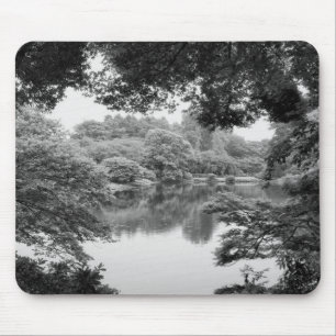 Schwarzweiß, cool, einzigartig Natur und See Mousepad