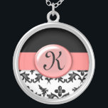 Schwarzweiss-Damast mit rosa mit Monogramm Versilberte Kette<br><div class="desc">Diese schöne Halskette kennzeichnet ein Schwarzweiss-Damastmuster auf der unteren Hälfte. Die Hälfte des Entwurfs ist festes Schwarzes. Über der Mitte des Entwurfs ist ein rosa Band mit einem glänzenden gerundeten Mittelkreis. Innerhalb des Rosas ist der Kreis ein Platz, zum Ihrer mit Monogramm Initiale im schwarzen Skript-Schriftart hinzuzufügen. Dieser Schwarzweiss-Damast mit...</div>