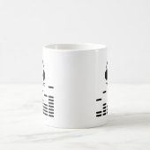 Schwarzweiss-DJ reden Abdeckung an Kaffeetasse (Mittel)
