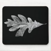 Schwarzweiss-Eichen-Blatt-Auflage mit schwarzem Mousepad (Vorne)