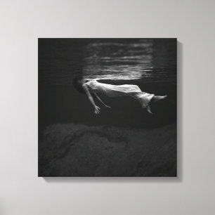 Schwarzweiss-Frau in der Wasser-Fotografie Leinwanddruck