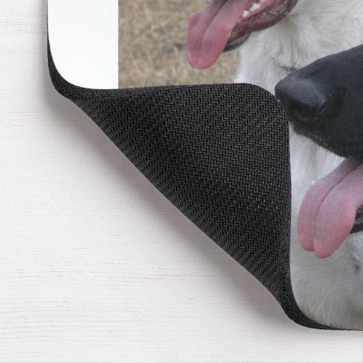 Schwarzweiss-GSD Mousepad (Ecke)