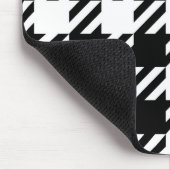 Schwarzweiß-Hahnentrittmuster Mousepad (Ecke)