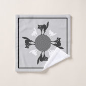 Schwarzweiss-Katzenkarussell auf grauem Badhandtuch Set (Waschlappen)