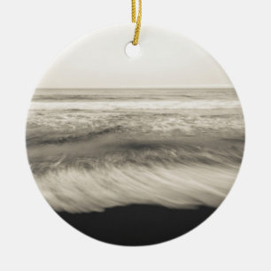 Schwarzweiß-Landschaft, Hawaii Keramikornament