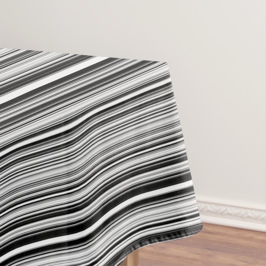Schwarzweiss-Linien Tischdecke (Beispiel)