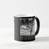 Schwarzweiß Little Tree Verwandlungstasse (VorderseiteRechts)