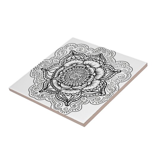 Schwarzweiss-Mandala Fliese (Seite)