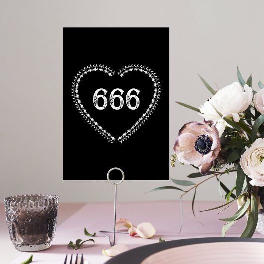 Schwarzweiß-Minimalistische gotische Hochzeit Tischnummer