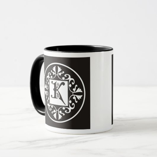 Schwarzweiss-mit Monogramm Tasse (Vorderseite Links)