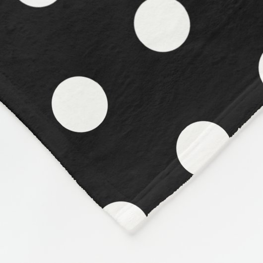 Schwarzweiß mit Punkten und Anfangsbezeichnung Fleecedecke (Ecke)