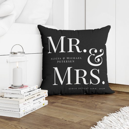 Schwarzweiß Moderne Mr. and Mrs. individuelle Name Kissen