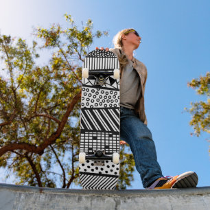 Schwarzweiß - modernes Muster Skateboard