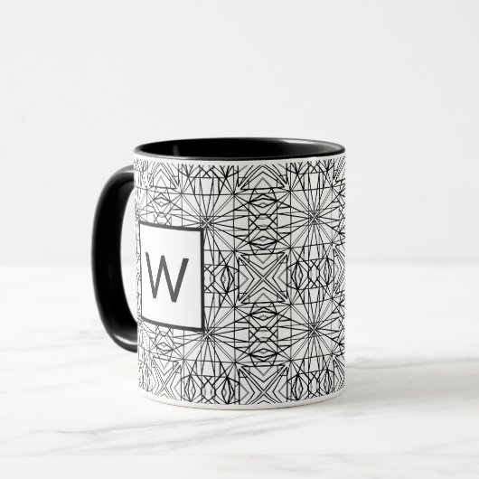 Schwarzweiß-Muster mit Monogramm (2 Seiten) Tasse (Vorderseite Links)