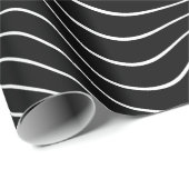 Schwarzweiß Psychedelic Linear Wavy Hintergrund Geschenkpapier (Rolleneckpunkt)