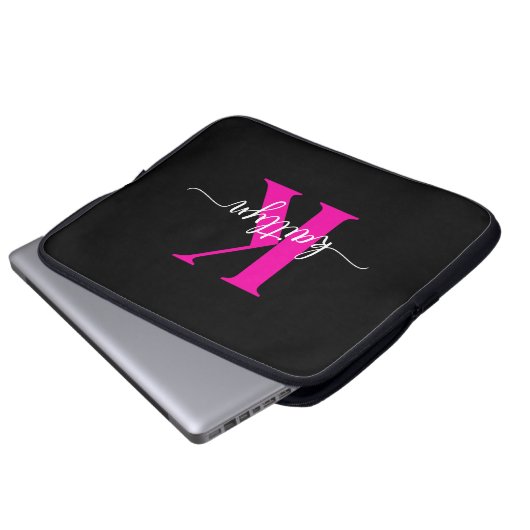 Schwarzweiß-Rosa-Monogramm Laptopschutzhülle (Vorne Knopf)