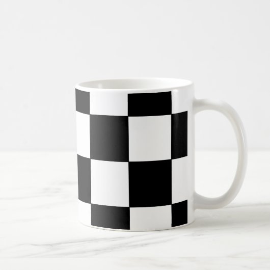 Schwarzweiss-Schachbrett-Retro Hipster Kaffeetasse (Rechts)
