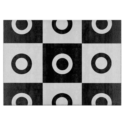 Schwarzweiß-Schachbrett Schneidebrett (Vorderseite)