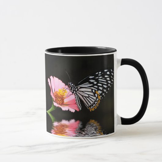Schwarzweiss-Schmetterlings-Tasse Tasse (Rechts)