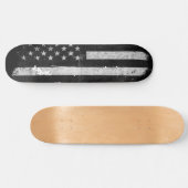Schwarzweiss-Schmutz-amerikanische Flagge Skateboard (Horizontal)