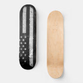 Schwarzweiss-Schmutz-amerikanische Flagge Skateboard (Vorderseite)