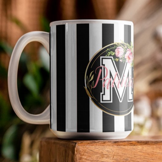 Schwarzweiß Streifen pink Floral Monogramm Kaffeetasse
