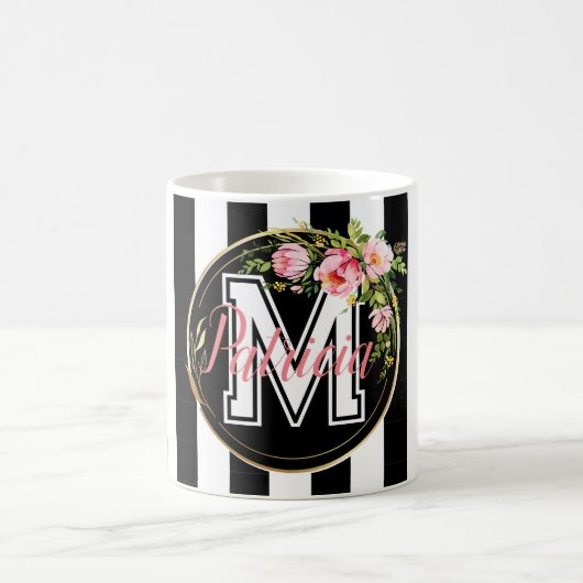 Schwarzweiß Streifen pink Floral Monogramm Kaffeetasse (Mittel)