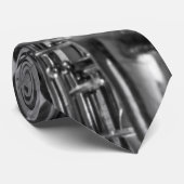 Schwarzweiss-Tenorsaxofon Krawatte (Gerollt)