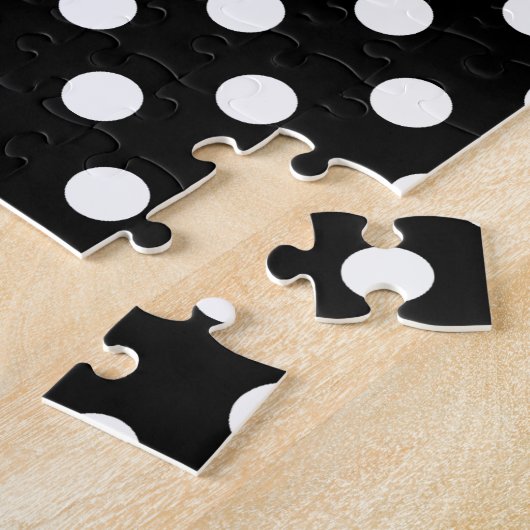 Schwarzweiss-Tupfen Puzzle (Seite)