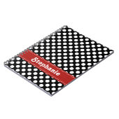 Schwarzweiss-Tupfen-Zeitschriften-gewundenes Notizblock (Linke Seite)