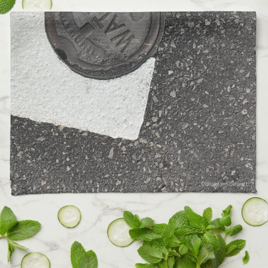 Schwarzweiss-Wasser Geschirrtuch (Gefaltet)