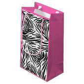 Schwarzweiß-Zebra-Print mit Hot Rosa zum Geburtsta Kleine Geschenktüte (Rückseite Schrägansicht)