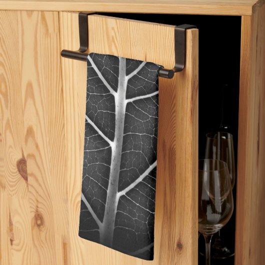 Schwarzweißblatt nah geschirrtuch (Drittel gefaltet)