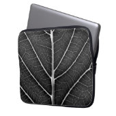 Schwarzweißblatt nah laptopschutzhülle (Vorderseite Links)