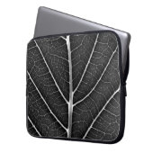 Schwarzweißblatt nah laptopschutzhülle (Vorderseite Links)
