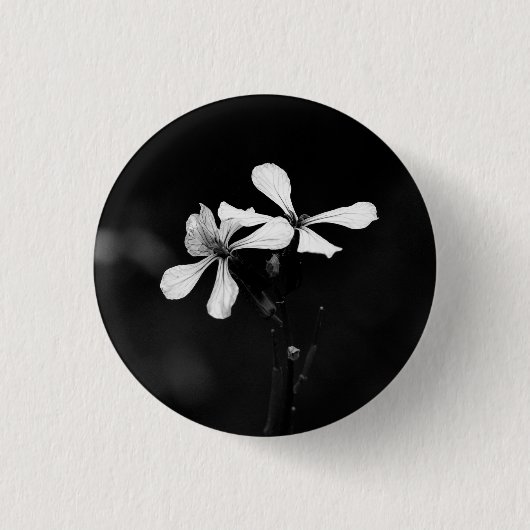 Schwarzweißblumen Button (Vorderseite)