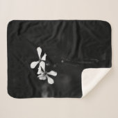 Schwarzweißblumen Sherpadecke (Vorderseite (Horizontal))