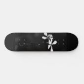 Schwarzweißblumen Skateboard (Horizontal)