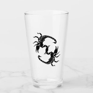 Schwarzweißbuchstaben S - Skorpione Glas