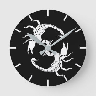Schwarzweißbuchstaben S - Zwei Skorpione Runde Wanduhr