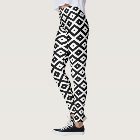 Schwarzweißdiamantmuster Leggings (Links)