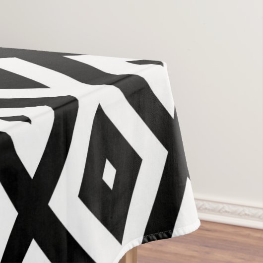 Schwarzweißdiamantmuster Tischdecke (Beispiel)
