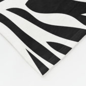 Schwarzweißdruck mit weißem Zebra mit Hot Rosa Fleecedecke (Ecke)