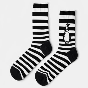 Schwarzweißer Pinguin und Streifen Socken