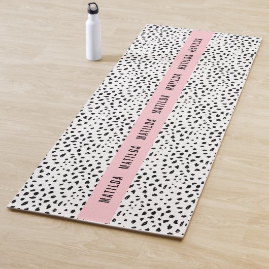 Schwarzweißfleck mit rosa Streifen personalisiert Yogamatte (Beispiel)